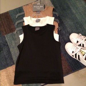 Olivia Rae 3 pack XS tank tops